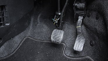 Renault Triber [2019-2023] Pedals/Foot Controls