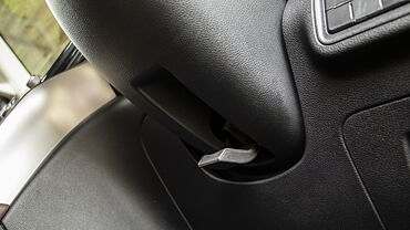 Mahindra Scorpio N Steering Adjustment Lever/Controller