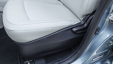 Tata Tiago EV Seat Adjustment Manual for Front Passenger
