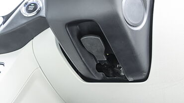 Tata Tiago EV Steering Adjustment Lever/Controller