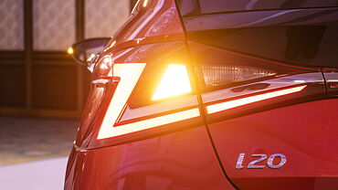 Discontinued Hyundai i20 2020 Rear Signal/Blinker Light