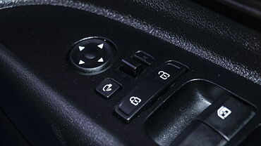 Discontinued Hyundai i20 2020 Outer Rear View Mirror ORVM Controls