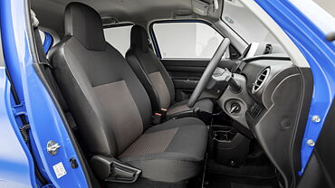 Discontinued Maruti Suzuki S-Presso 2019 Front Row Seats