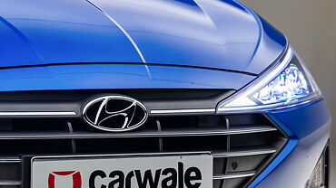 Hyundai Elantra Front Logo