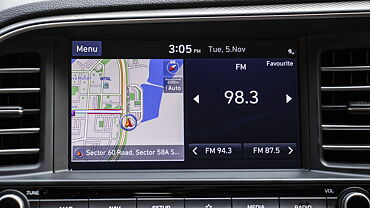 Hyundai Elantra Infotainment System