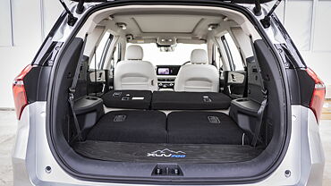Mahindra XUV700 Bootspace Second and Third Row Folded