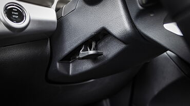 Mahindra XUV700 Steering Adjustment Lever/Controller