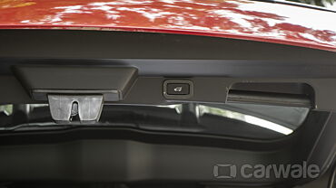 Discontinued Land Rover Range Rover Sport 2018 Boot Space