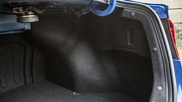 Hyundai Elantra Boot Space