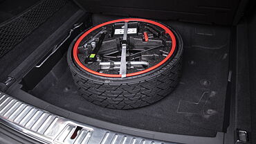 Porsche Cayenne Coupe Under Boot/Spare Wheel