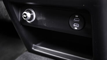 Porsche Cayenne Coupe USB Port/AUX/Power Socket/Wireless Charging