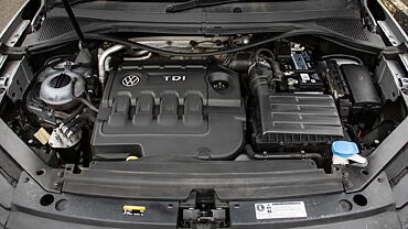 Discontinued Volkswagen Tiguan 2017 Engine Bay