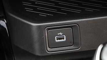 Renault Kiger [2021-2022] USB Port/AUX/Power Socket/Wireless Charging