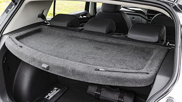 Skoda Kushaq [2021-2023] Bootspace with Parcel Tray/Retractable