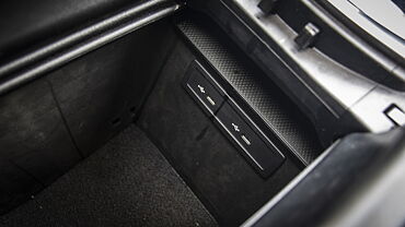 Mercedes-Benz EQC USB Port/AUX/Power Socket/Wireless Charging