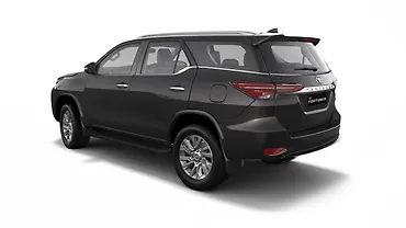 टोयोटा फ़ॉर्च्यूनर लेफ्ट रियर थ्री क्वार्टर