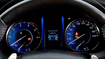 टोयोटा फ़ॉर्च्यूनर इंस्ट्रूमेंट क्लस्टर