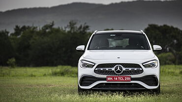 Discontinued Mercedes-Benz GLA 2021 Front View