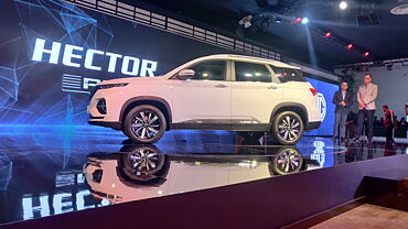 Discontinued MG Hector Plus 2020 Left Side View