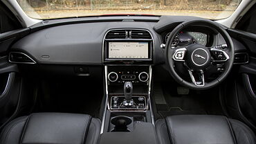 Jaguar XE Dashboard