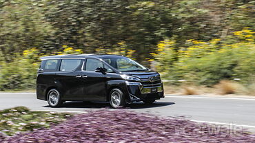 Discontinued Toyota Vellfire 2020 Action