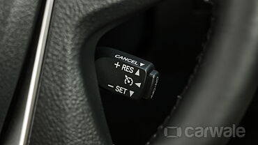 Toyota Vellfire [2020-2023] Switchgear