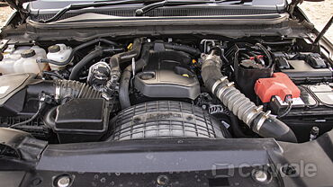 Ford Endeavour Engine Bay
