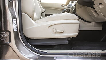 Ford Endeavour Front-Seats