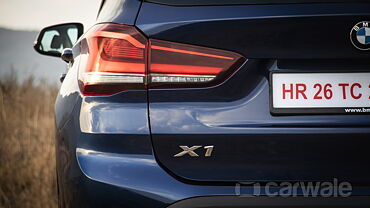 Discontinued BMW X1 2020 Badges