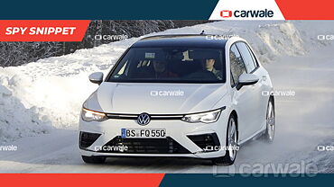 Volkswagen Golf R spied in snow; will get around 320 horsepower