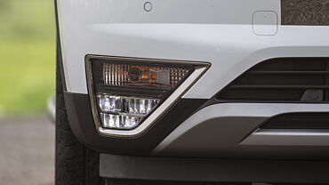 Discontinued Hyundai Alcazar 2021 Front Fog Lamp