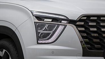 Discontinued Hyundai Alcazar 2021 Headlight