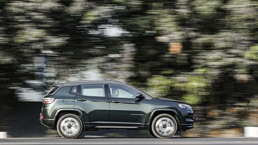 Jeep Compass Right Side View