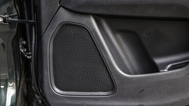 Jeep Compass Rear Speakers