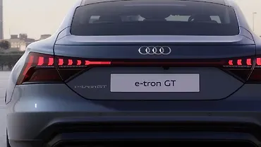 ऑडी ई-ट्रोन जीटी बंद बूट/ट्रंक