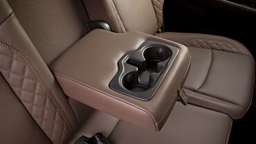 Jeep Meridian Second Row Cup Holders