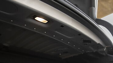 Mercedes-Benz E-Class Boot Light