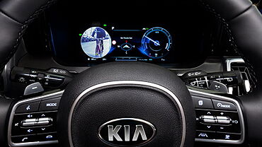 Kia Motors reveals the high-resolution Blind-Spot View Monitor - CarWale