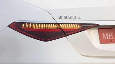 Mercedes-Benz S-Class Rear Signal/Blinker Light