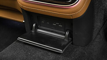 Mercedes-Benz S-Class Rear Row Charging Point
