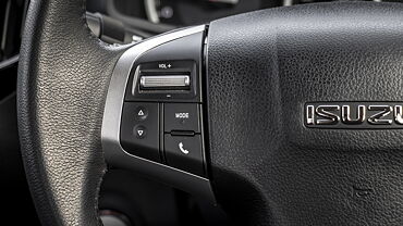 Isuzu D-Max Left Steering Mounted Controls