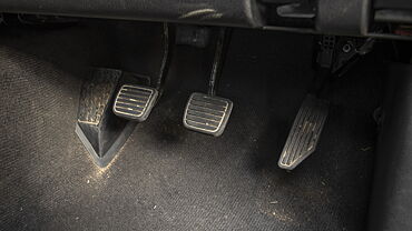 Discontinued Isuzu D-Max 2021 Pedals/Foot Controls