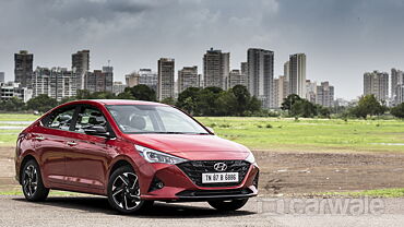 Discontinued Hyundai Verna 2020 Right Front Three Quarter