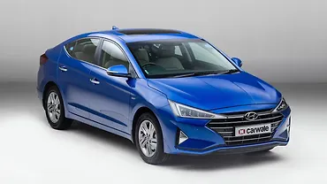 BS6 diesel Hyundai Elantra launched at Rs 18.70 lakh - CarWale 