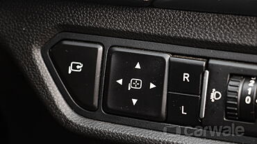 Discontinued MG Hector 2021 Dashboard Switches