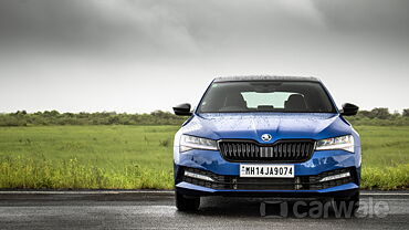 Discontinued Skoda Superb 2020 Front View