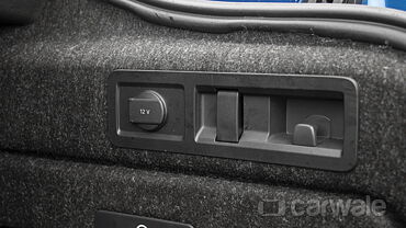 Discontinued Skoda Superb 2020 Levers/Buttons in Bootspace