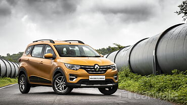 Renault Triber [2019-2023] Left Front Three Quarter
