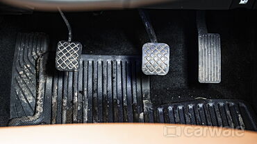 MG Hector Plus [2020-2023] Pedals/Foot Controls