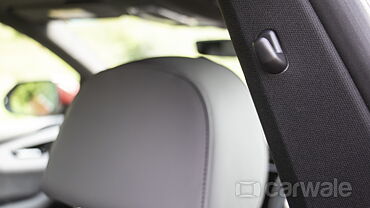 Audi Q8 Front Seat Headrest